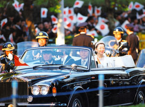 【速報】新天皇即位パレードで使う国産車、トヨタ自動車とする方向にwwwwwwwwwwwww