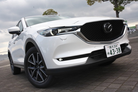 マツダのCX-5かプリウスを買おうかすごく悩んでいるんだがｗｗｗ