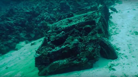 【紅海】海底に沈む１８１台のトヨタが４２年を経て発見されるｗ