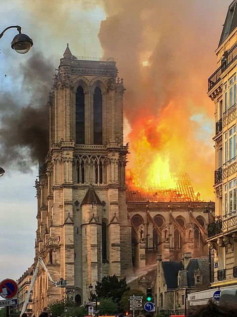 【日産】ノートルダム大聖堂火災で、1200万円寄付 「ルノー社員やフランス国民に心を寄せ、再建に貢献したい」