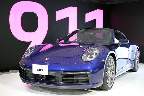 ポルシェ、新型「911」日本初公開。8世代目は全モデルにワイドボディ採用
