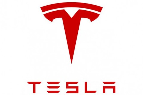 テスラがピックアップトラック型EV開発　CEO表明