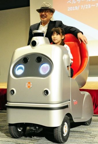 【自動運転車】タブレットで行き先指定、後は自動運転…障害者ら向けに「ロボカーウォーク」開発　最高時速は６キロ