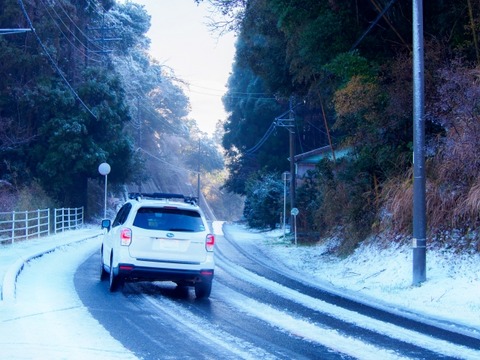 雪道をノーマルタイヤで走ってきたよ！！！