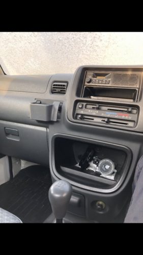 車乗ろうとしたらフロントガラス凍っててワロタｧｗｗｗ