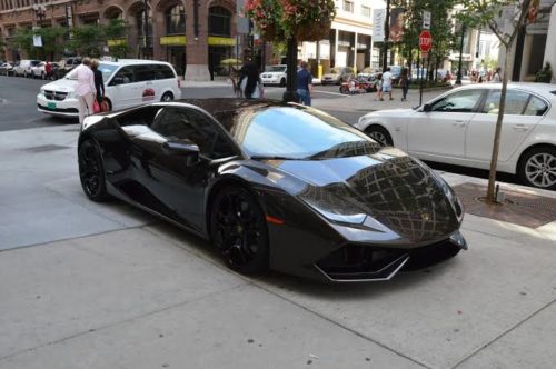 【悲報】ランボルギーニとかいうカッコいい車……