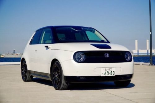 【画像】今度ホンダが出す450万円の電気車がすごすぎるwwwwwwwwwwww