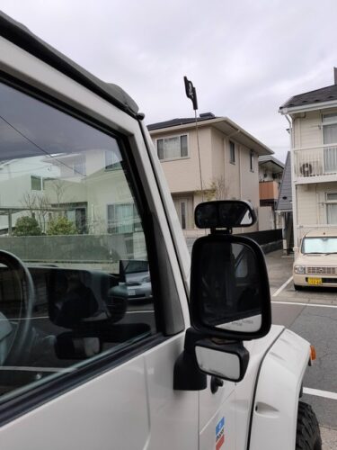 俺君の車クソダサ補助ミラーてんこ盛りになってしまうｗｗｗｗ