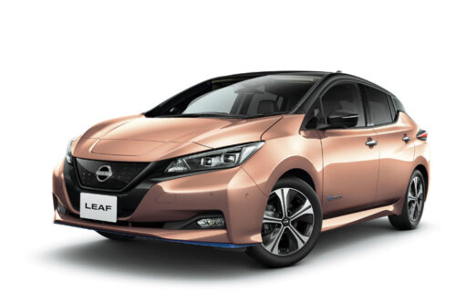 【朗報】「日産リーフ」一部仕様変更　フラットデザインの新たなブランドエンブレムに