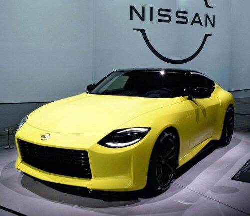 【朗報】日産、「フェアレディZ」のレース仕様車を発売してブランドイメージ回復へwwwwwwwwwww