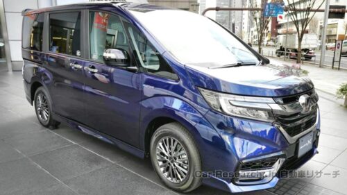 【悲報】ステップワゴンのフルモデルチェンジ、ダサすぎるwwwwwwwwww