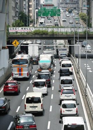 国交省「大都市圏の渋滞を減らしたい。高速料金は変動制にしよう」