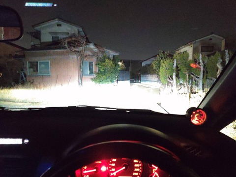 【画像】車のライトを爆光LEDに変えた結果ｗｗｗｗｗｗｗｗ