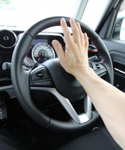 車のクラクションの音って心臓に悪い…もっと優しい音に変えない…?