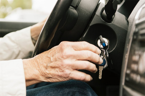 5月から違反「高齢ドライバー」に実車試験を導入　不合格なら免許の更新不可