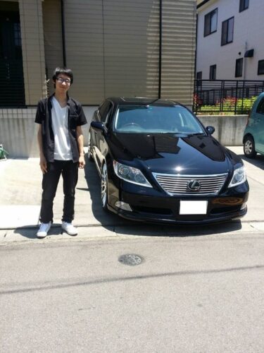 🤓「納車式するんすか？まぁ…いいっすけど…」