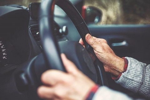 「高齢ドライバーは事故率が高い」というデータはない…抗老化の専門医が「免許返納は早まるな」と説くワケ