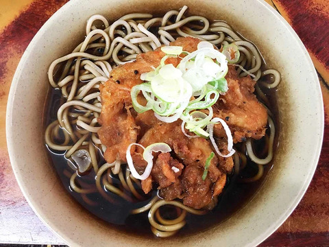 【画像】東京さんの料理、色が真っ黒ｗｗｗｗｗｗ