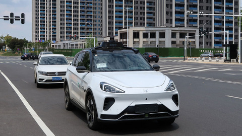 「完全自動運転タクシー」中国で本格的な営業開始