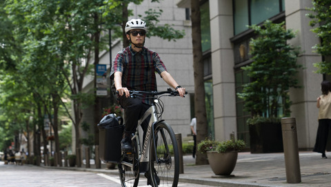 自転車乗りの人、４月からヘルメットかぶるの？？