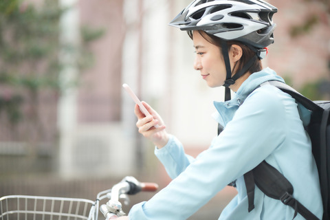 【悲報】結局ほとんどの日本人さん、自転車でヘルメットを被らないｗｗｗｗｗｗ