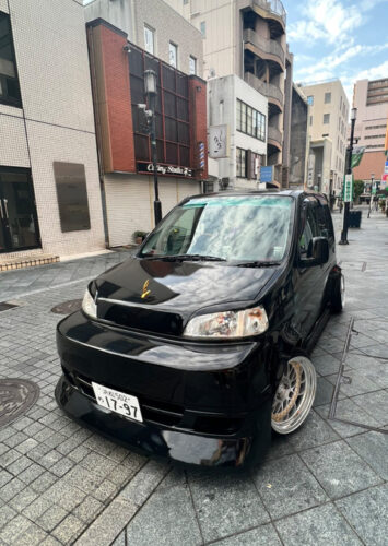 【画像】お馬鹿さん「これよりかっこいい軽自動車ってある？」