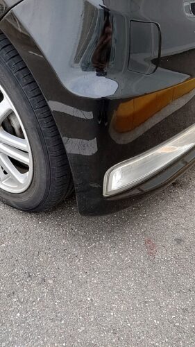 ワイ、職場の駐車場で柱に車ぶつけるwwwwww