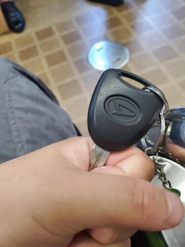 【悲報】ギリ健ワイ、車を失くすwwwwww