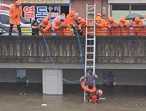 昨夜の大雨でソウル・釜山など３３世帯が避難…車両浸水など相次ぐ