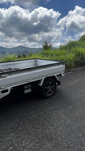 オープンカーって雨の日どうするんや?