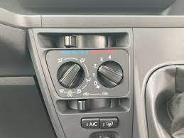 車のエアコンて全然涼しくならなくね？