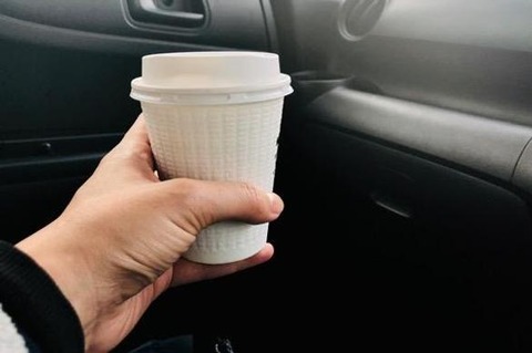 MT車ってコーヒー飲む時どうすんの？