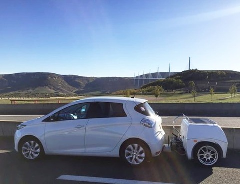 【疑問】なぜ車に『発電機』を載せないの？？？？？