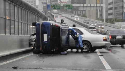 【悲報】車の運転で事故るやつｗｗｗｗｗｗｗ