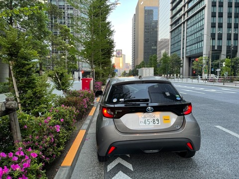 【悲報】見たら車間距離を50000000m離なければならない車『タイムズカー』と『ベイビーinステッカー』と『プリウス』←あと1つは何？？？？？？