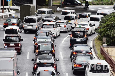 電車通勤してる人って田舎で『車通勤』してる人をどう思ってるの？？？？？