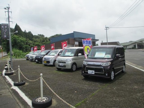 【悲報】車屋でワイ『30万円ある…最高の車を用意しろ！』車屋『…！？』→結果