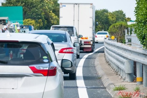 【悲報】最近『ノロノロ運転』することが安全運転だと思っとる軽自動車が多すぎるんだけどｗｗｗｗｗ