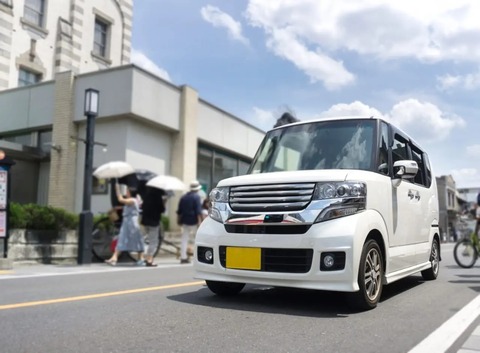 【悲報】「軽自動車に乗ってるやつの方がヤバいやつ多い」←コレｗｗｗｗｗ