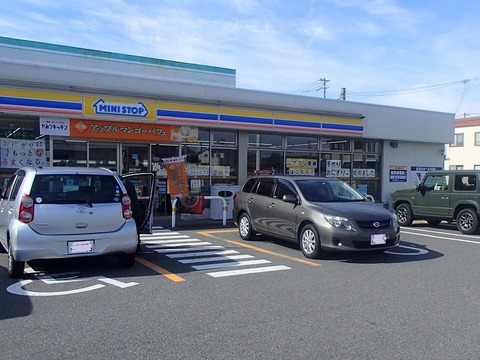 【悲報】ガチで『2回』ほどコンビニに車を忘れて帰ってしまった結果・・・・