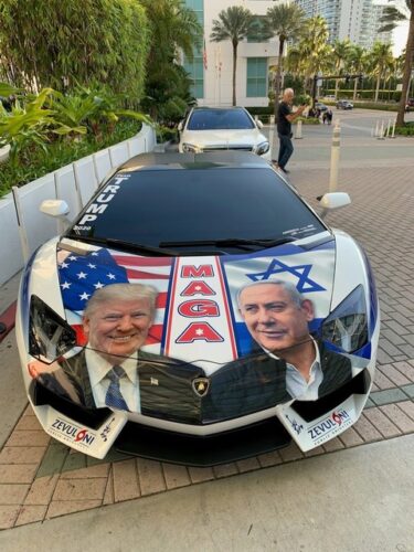 【画像】トランプ支持者の車、ガチでやばいｗｗｗｗ