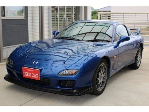 最近車を見るのにハマってるからフォルムがカッコイイ車教えて