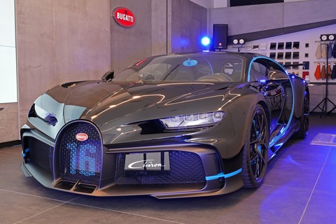 【画像】中国人富豪、『5億円』の車で大久保に登場してしまうｗｗｗｗｗｗ