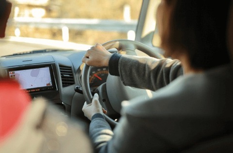 【悲報】運転中1番イラつくやつ、対抗左折車に合わせて右折する奴に決定ｗｗｗｗｗ