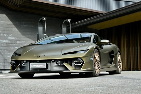 ランボルギーニの新車テメラリオがかっこよすぎる、日本車はダメね
